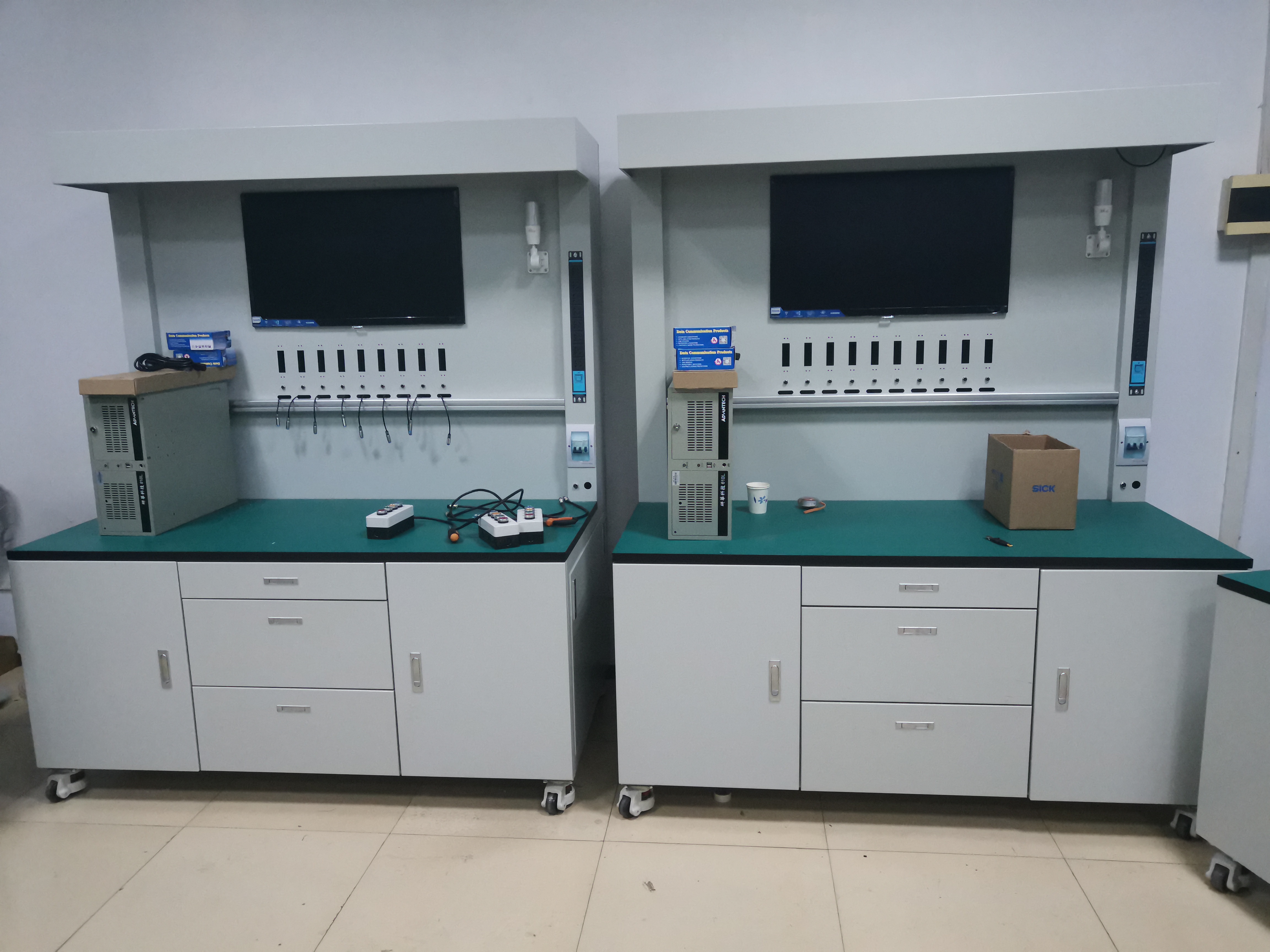 SPC工作站 變速箱殼體空調(diào)壓縮機(jī)綜合檢測(cè)站 SPC工作站 變速箱殼體空調(diào)壓縮機(jī)綜合檢測(cè)站